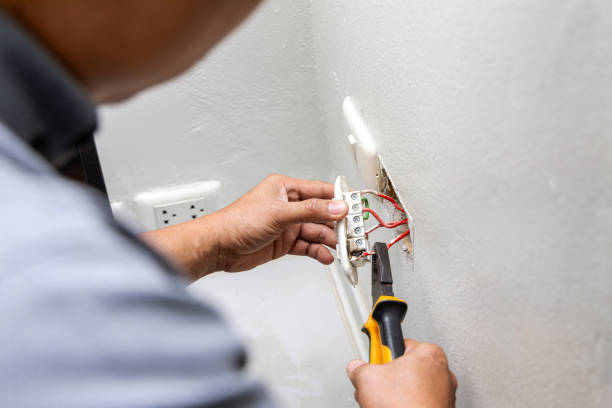 Best Local Electrician Companies  in Wellford, SC